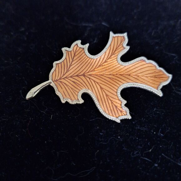 Enameled Leaf Brooch Pin Vintage Decorative Fall Themed Women's Jewelry - Picture 8 of 8